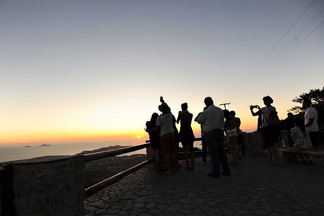 Santorini Luxury Custom Private Tour with Local guide - Timing makes or breaks comfort: choose the cooler hours