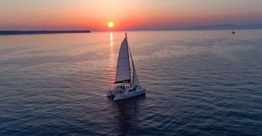 Santorini: Luxury Sunset Cruise with Dinner & Open Bar - From Ammoudi to Thirassia: the route that frames the whole day