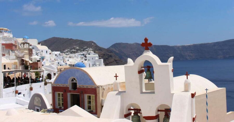 Santorini: Mesa Gonia, Pyrgos and Oia Tour - Mesa Gonia Ghost Village: The Earthquake Story You Can Walk Through