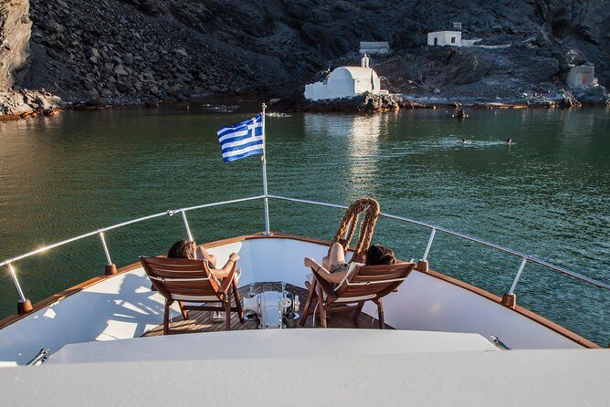 Santorini: Motor Yacht Sunset Cruise with 5-Course Dinner - Entering the Oniro: A Yacht Cruise That Feels Personal