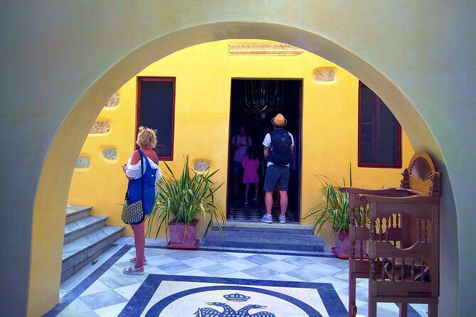 Santorini Must-See Highlights: Private Shore Tour - Megalochori and its cave houses: the slower, more local side of Santorini