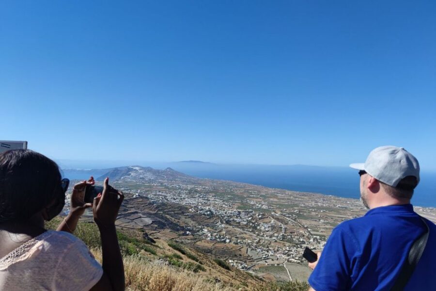 Santorini: Must-See Highlights Private Sightseeing Tour - Red Beach and Perissa: two very different ways to end the day