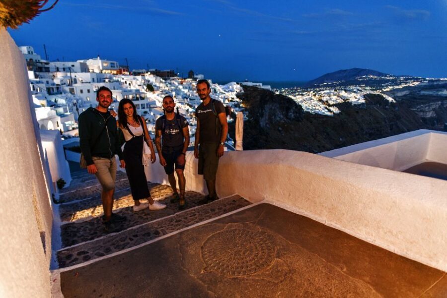 Santorini: Night Hike, Wine Tasting, and Greek Dinner - Walking the Fira–Oia trail at night (when it’s finally peaceful)