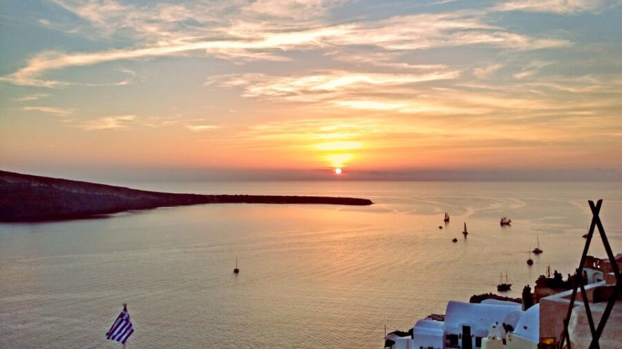 Santorini Panoramic Firostefani & Oia Blue Dome Private Tour - Pickup in Thera and the Air-Conditioned, Wi-Fi Ride