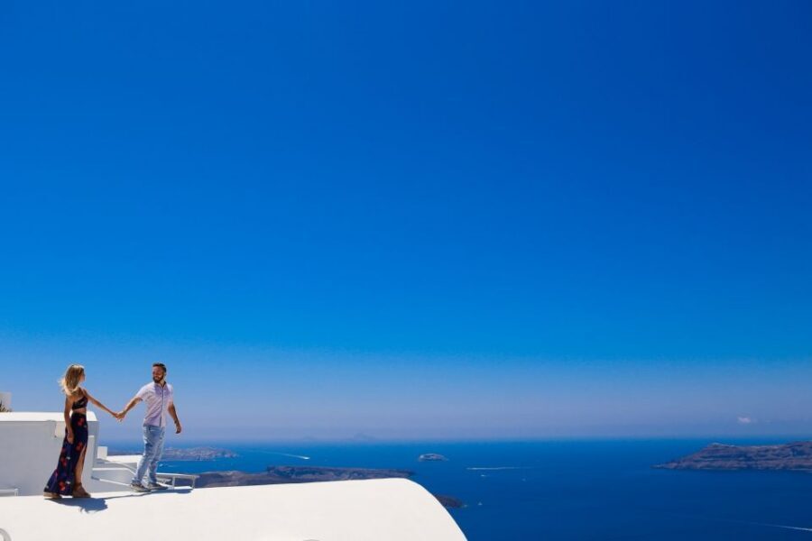 Santorini: Photo Shoot with a Private Vacation Photographer - Who this Santorini photo shoot suits best