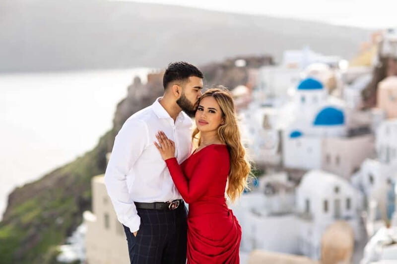 Santorini: Photo Tour With Professional Photographer - Photos, Videos, and Delivery: What You’ll Receive