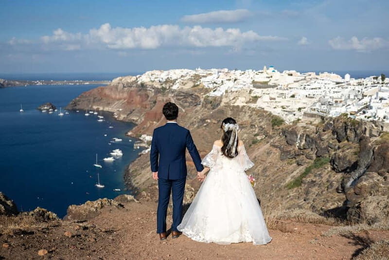 Santorini: Photo Tour With Professional Photographer - Itinerary Flow: Pickup, Van Hops, and Drop-Off