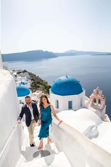Santorini: Photo Tour With Professional Photographer - Practical Stuff: Shoes, Sun, Water, and Stairs