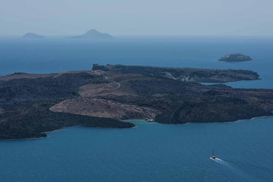 Santorini Port: 3 Hour Cruise to Volcano and Hot Springs - Thirasia Free Time (If You Choose That Option)