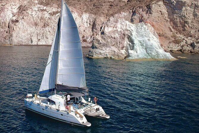 Santorini: Premium Small-Group Catamaran Cruise with Food/Drinks - Stop by stop: what each part of the route is good for