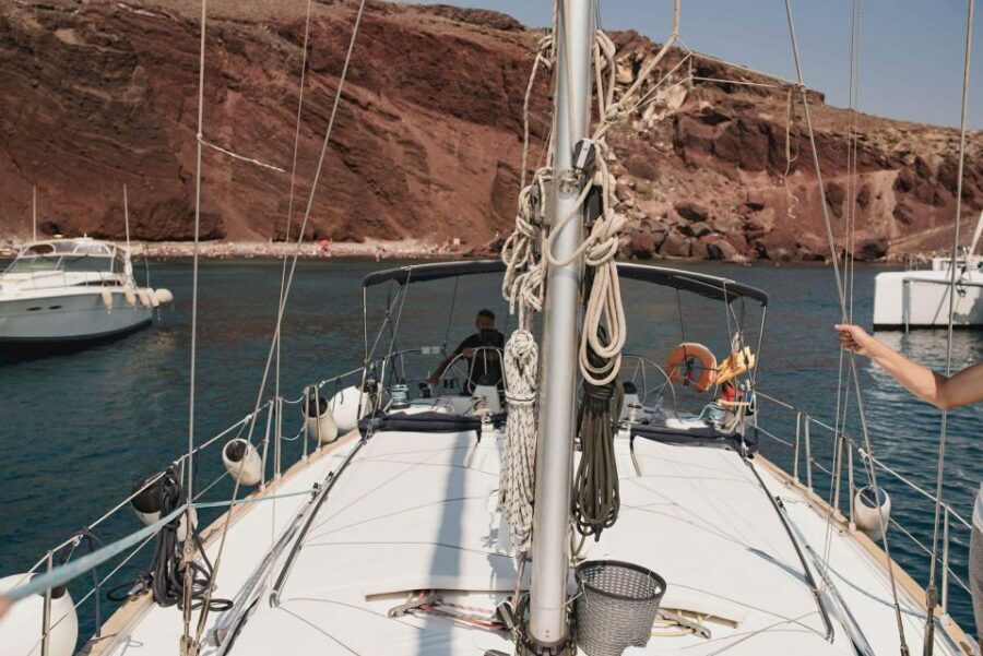 Santorini: Private 5-Hour Sunset Sailing Tour with Dinner - Dinner with the hanging villages in view