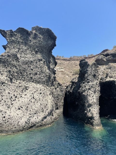 Santorini: Private All-In Catamaran Cruise, with Food|Drinks - Vlychada Port Pickup, Handoff, and the Safety Briefing That Matters