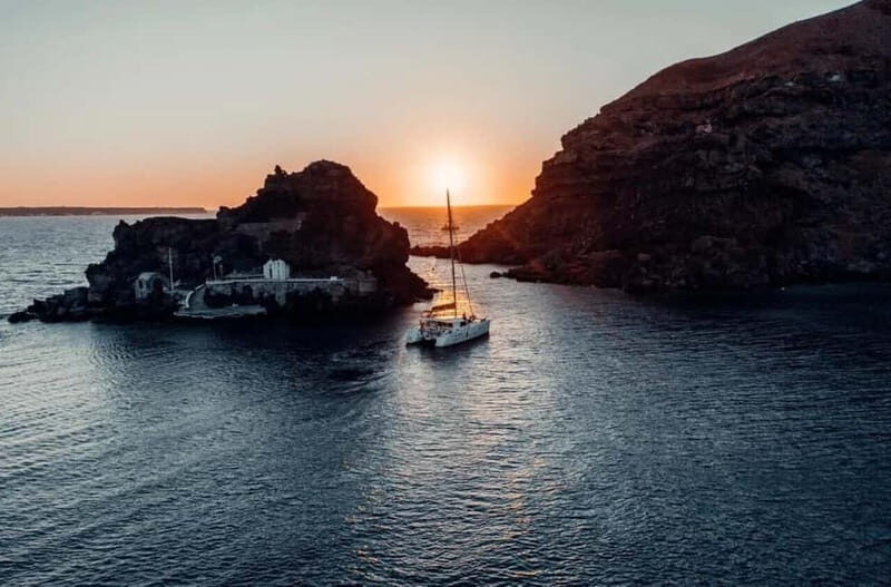 Santorini: Private Catamaran Cruise with BBQ Meal and Drinks - Quick hits before you set sail
