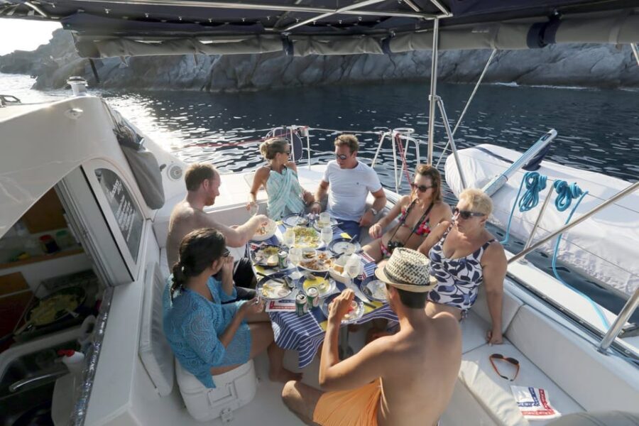 Santorini: Private Catamaran Cruise with Food & Drinks - Mesa Pigádia: Snorkeling, Sunset Time, and the Onboard Meal