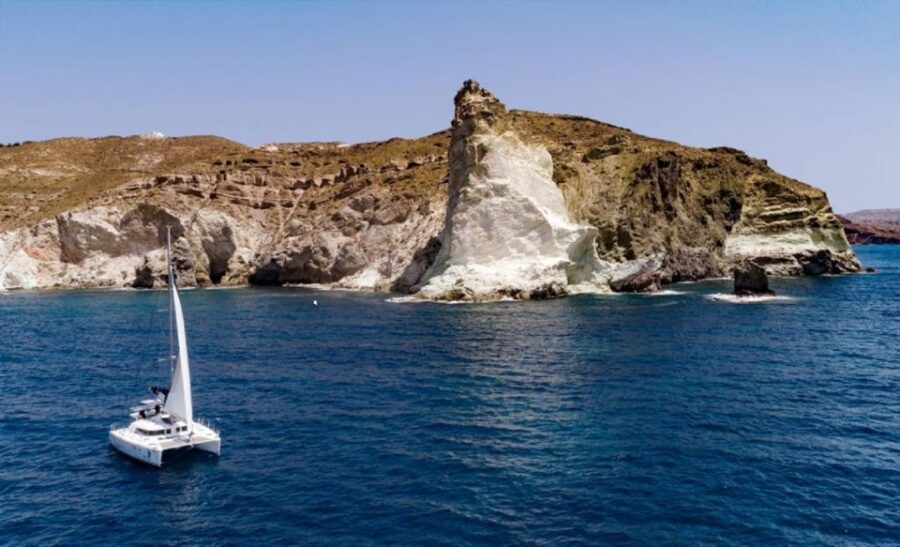 Santorini: Private Day Cruise with a BBQ meal and Open Bar - Key Highlights to Look For