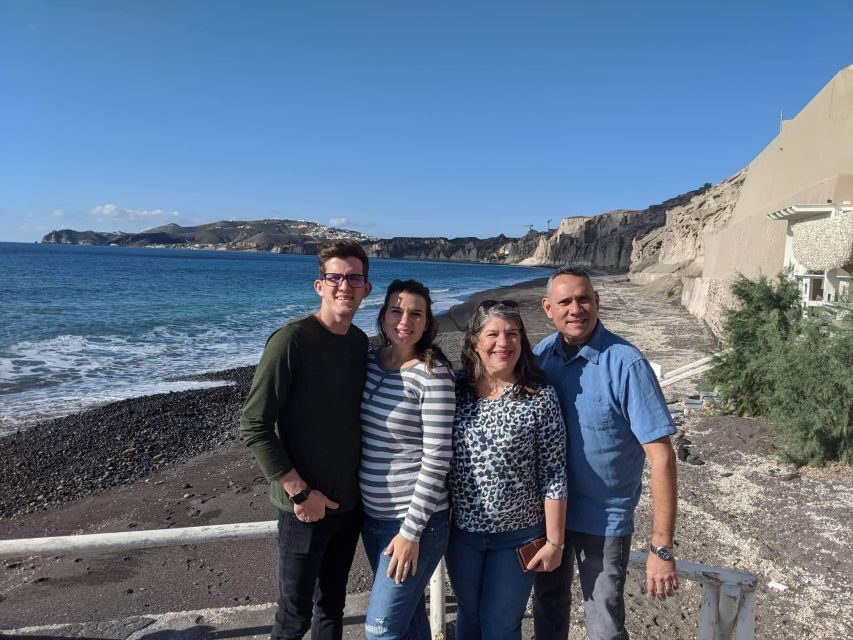 Santorini: Private Day Tour with Guide - Why a private guide makes the difference on Santorini