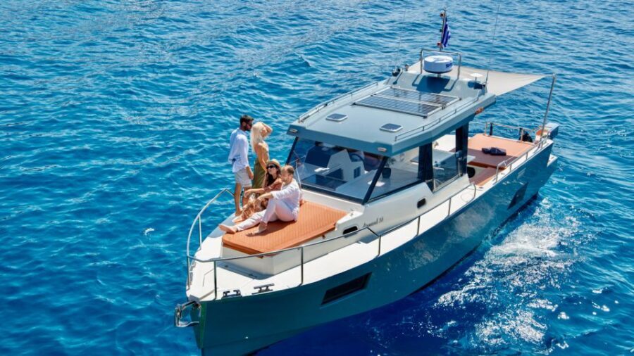 Santorini: Private Diamond 36 Motor Yacht Caldera Cruise - Ammoudi Bay pickup and the 45-minute transfer that sets the tone