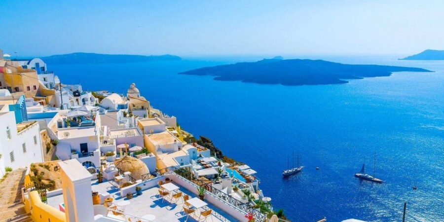 Santorini: Private Exclusive Tour with a Local Guide - Why this private Santorini tour feels easier (and better)