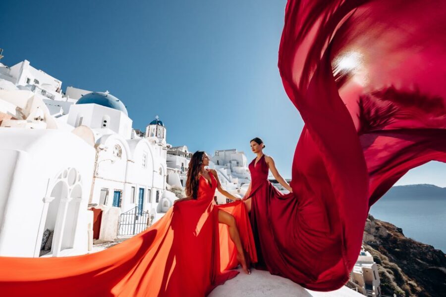 Santorini: Private Flying Dress Photoshoot Experience - How the flying dress works (and why the assistant matters)