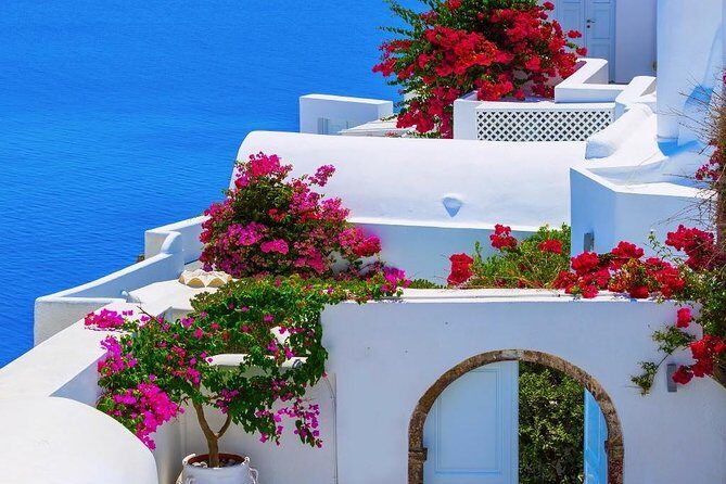 Santorini Private Full Day Tour 9 hours - Oia Village: why you’re going, and what to watch for
