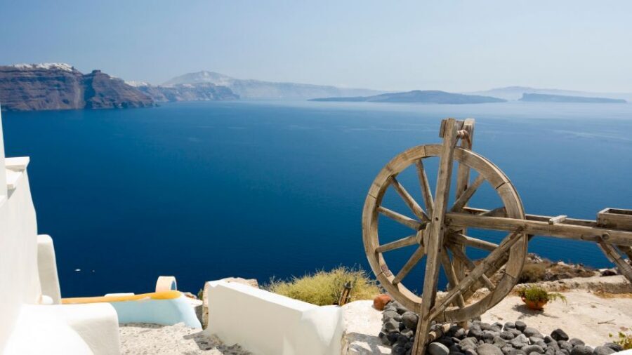 Santorini : Private Half Day - Best of & Wine Tasting Tour - Price and value: what you’re paying for, and what to budget extra