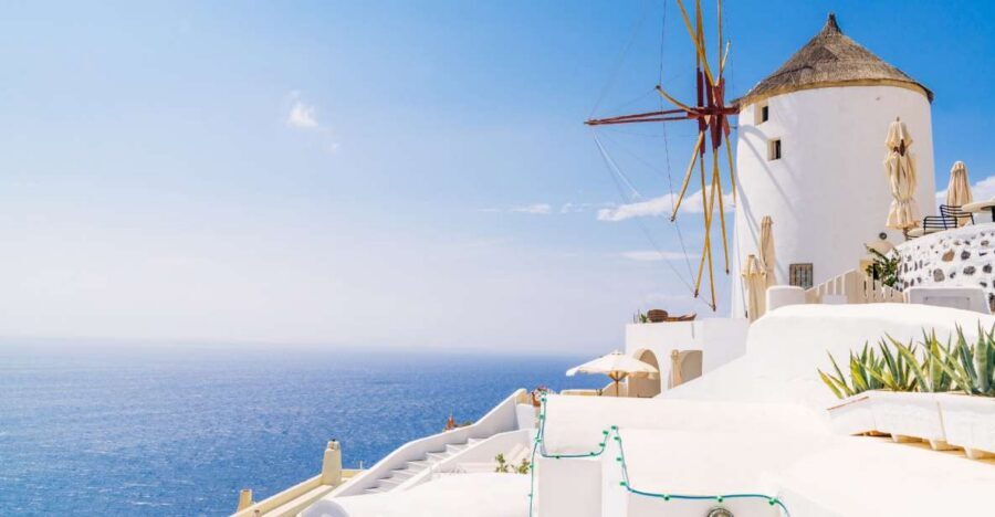 Santorini : Private Half Day - Best of & Wine Tasting Tour - Oia caldera views and blue domes: 70 minutes that can make or break the day