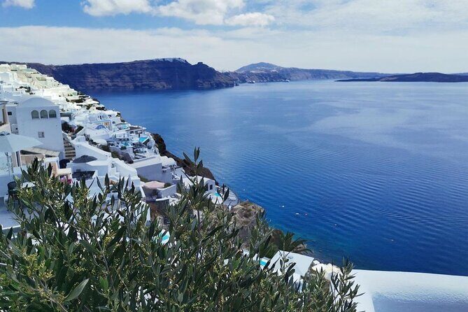 Santorini Private Island Tour & Winery Lunch at Domaine Sigalas - Domaine Sigalas winery lunch: where the day turns from sights to taste