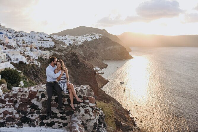 Santorini - Private Photoshoot with a Top Local Photographer - What 20–65 Photos Means for Real Life