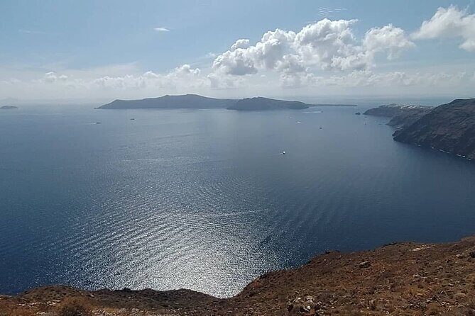 Santorini Private Picnic Sunset Tour - The rooftop sunset picnic: what’s included and what it feels like