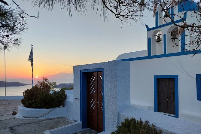 Santorini Private Picnic Sunset Tour - Guides and driving: where the experience really lives