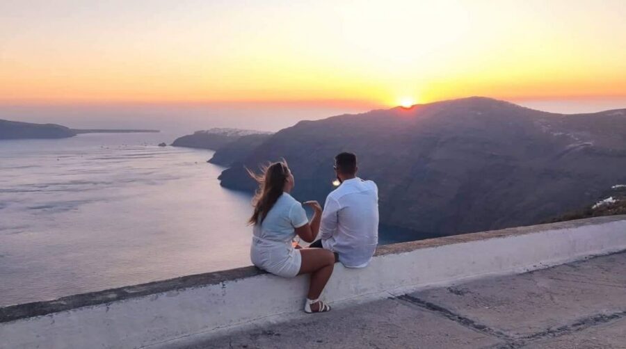 Santorini: Private Sunset Tour with Picnic & Transfer - Key things you will notice on this tour