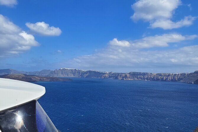 Santorini: Private Transfer from Airport/Port - Meeting Your Driver: Name Signs and Getting Oriented Fast