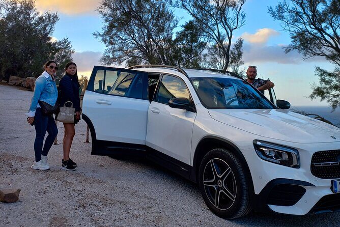 Santorini: Private Transfer from Airport/Port - Small Print to Watch: No Baby Seats and Vehicle Photos