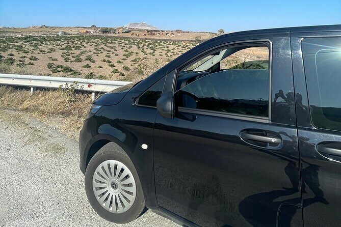Santorini Private Transfers : From-to Airport/Port or Hotel - The 15 to 50 Minute Ride: comfort, A/C, and traffic reality