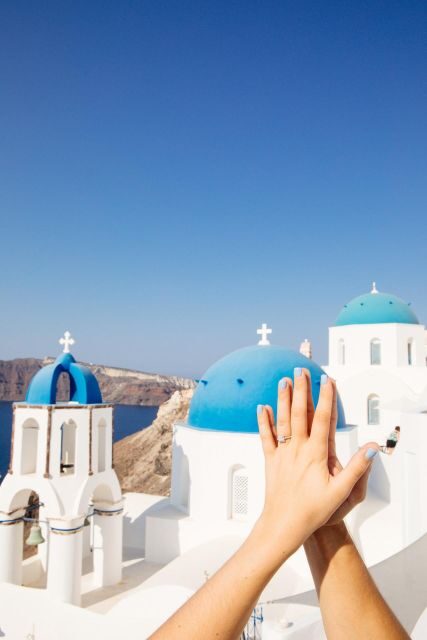 Santorini Proposal: A Luxury Photoshoot for Your Yes! Moment - Who This Proposal Photoshoot Fits Best