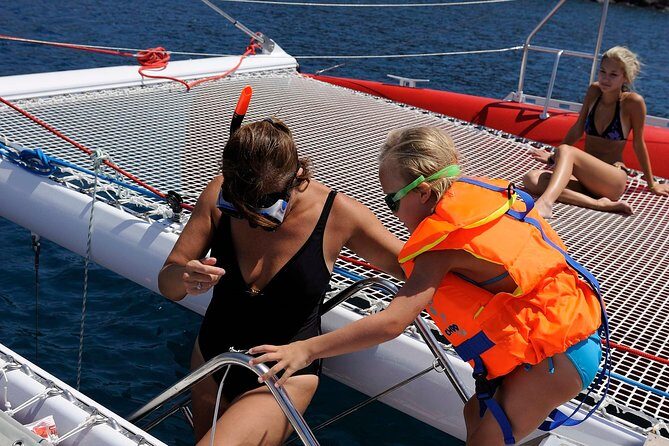 Santorini Sailing Dream Catcher with BBQ Lunch and Drinks - BBQ lunch and unlimited drinks: Greek comfort food, not filler
