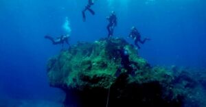 Santorini: Scuba Diving Experience for Beginners - Gear-up in Armeni and a lesson you actually need