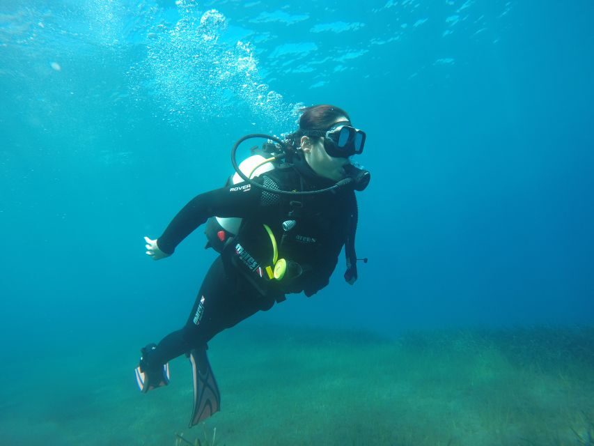 Santorini: Scuba Diving Experience in Caldera for Beginners - Why the instructors earn their praise: Alex, Irini, and the whole safety-first approach