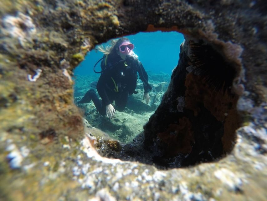 Santorini: Scuba Diving Experience in Caldera for Beginners - What’s included, what’s not, and what to pack so you’re not caught out