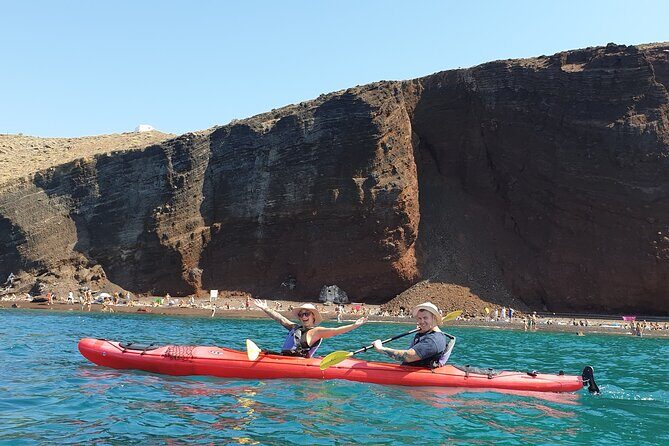 Santorini Sea Kayak - South Discovery, Small Group incl. Sea Caves and picnic - Guides and group size: why eight people matters