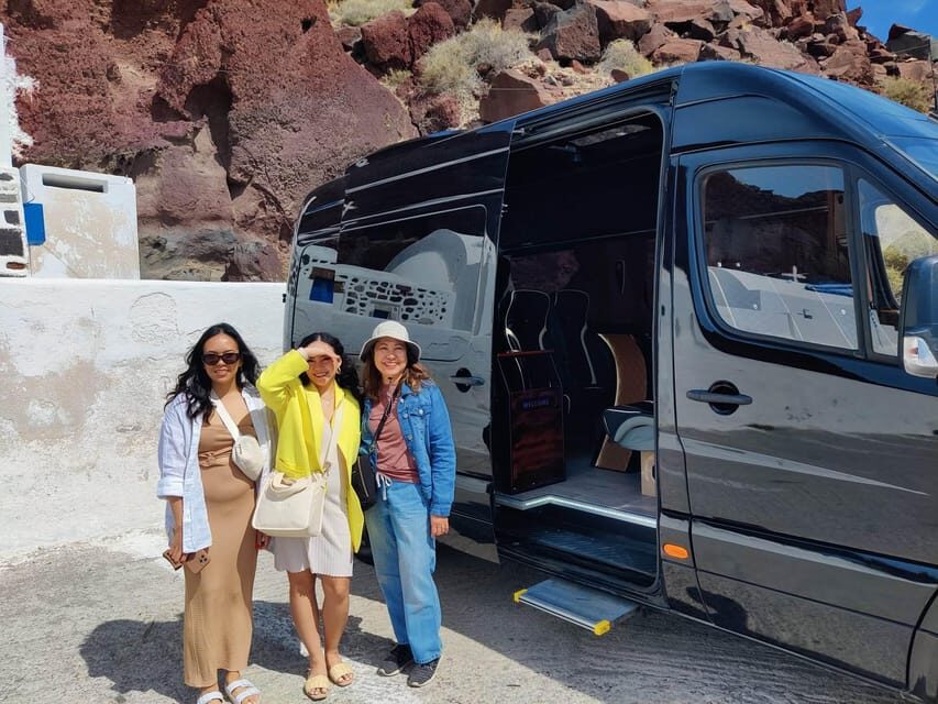 Santorini: Sightseeing Island Tour (Private) - Venetsanos Winery: tasting local bottles without the extra planning