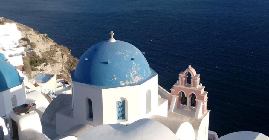 Santorini: Small-Group Highlights Tour of Venetian Castles - Air-conditioned transport and small-group pacing: why it feels manageable