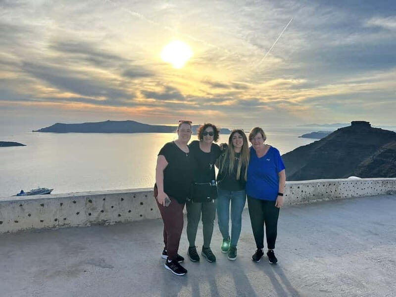 Santorini: Small Group Sightseeing Tour with a Local Guide - The Guide and Driver Factor: Why Names Keep Coming Up