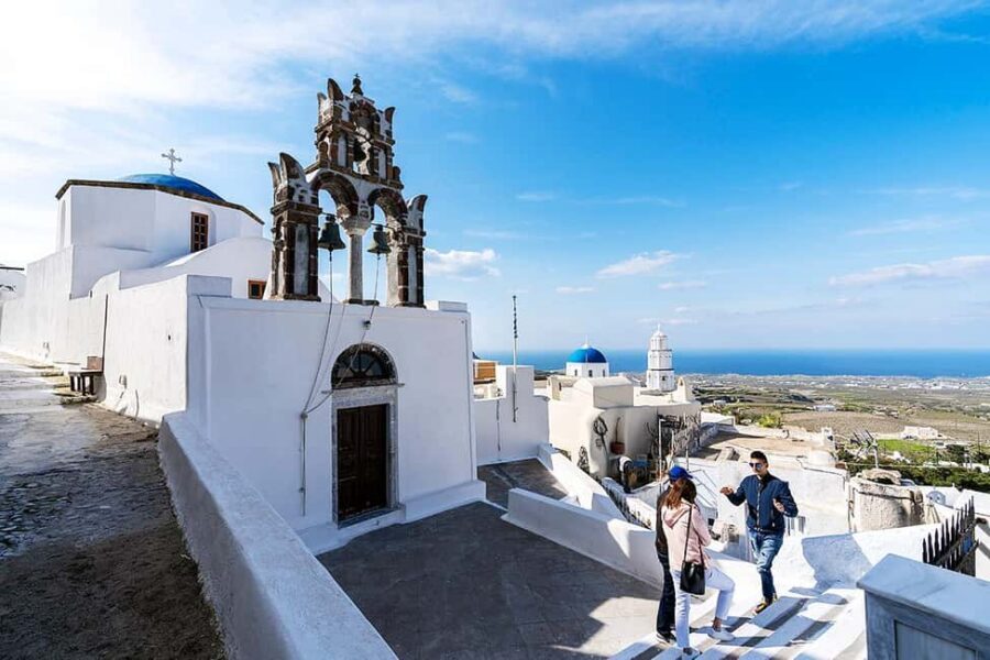 Santorini Small-Group Tour with Wine Tasting & Food Pairing - Vlihada and Perivolos: white cliffs, then black sand