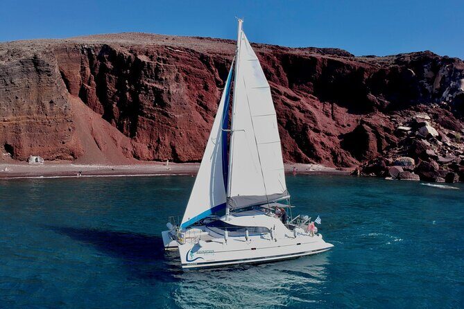 Santorini: Standard Small-Group Catamaran Cruise with Food/Drinks - Why This Catamaran Works in Santorini