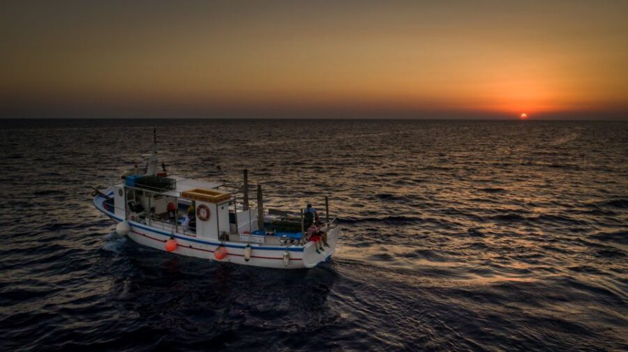 Santorini Sunset Fishing Trip with Dinner and Drinks - Why Santorini sunset fishing beats the usual cruise vibes