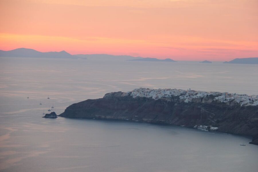 Santorini: Tailor-Made 6Hours Private Tour - Oia: Why the Caldera Town Starts Strong