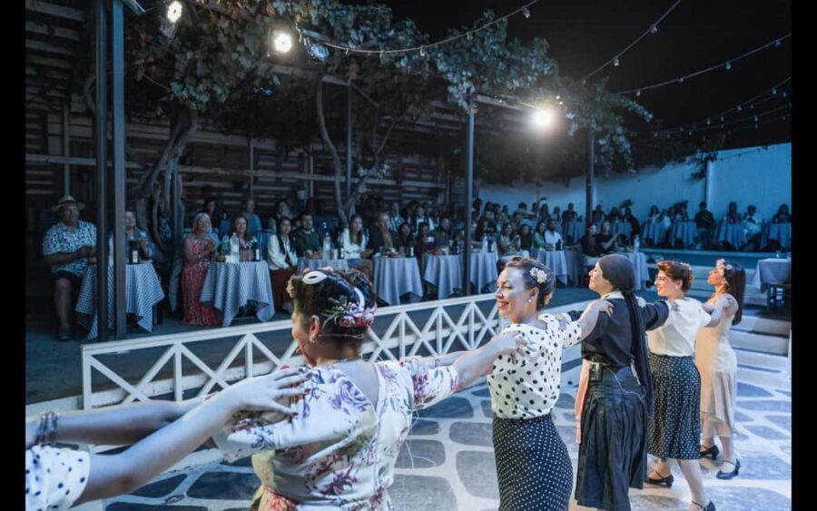 Santorini: The Greek Wedding Show Entry Tickets - Timing in real life: when to go and how to plan your night