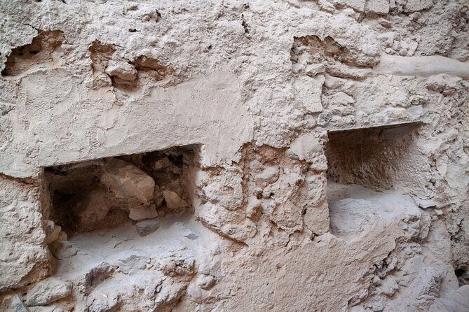 Santorini: Ticket for Akrotiri Archaeological Site - Best time of day and what to bring for comfort