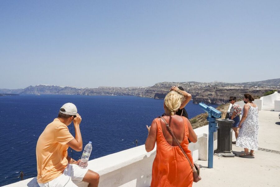 Santorini: Top Sights Day Trip, Wine Tasting, & Oia Sunset - Price and value: how $61 stacks up for a full island loop